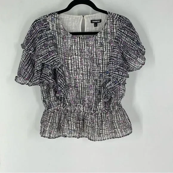 NWT EXPRESS WOMEN’s top, blouse, short sleeve with lots of ruffles, size Large - Picture 8 of 9